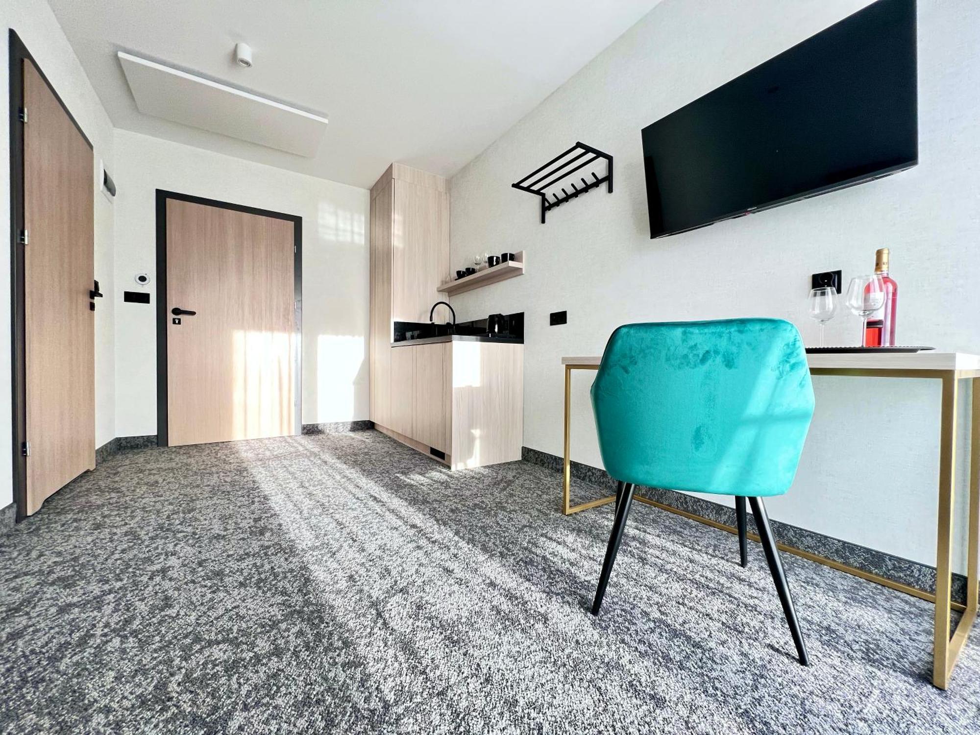 Silver Baltic Aparthotel Kolobrzeg Ngoại thất bức ảnh