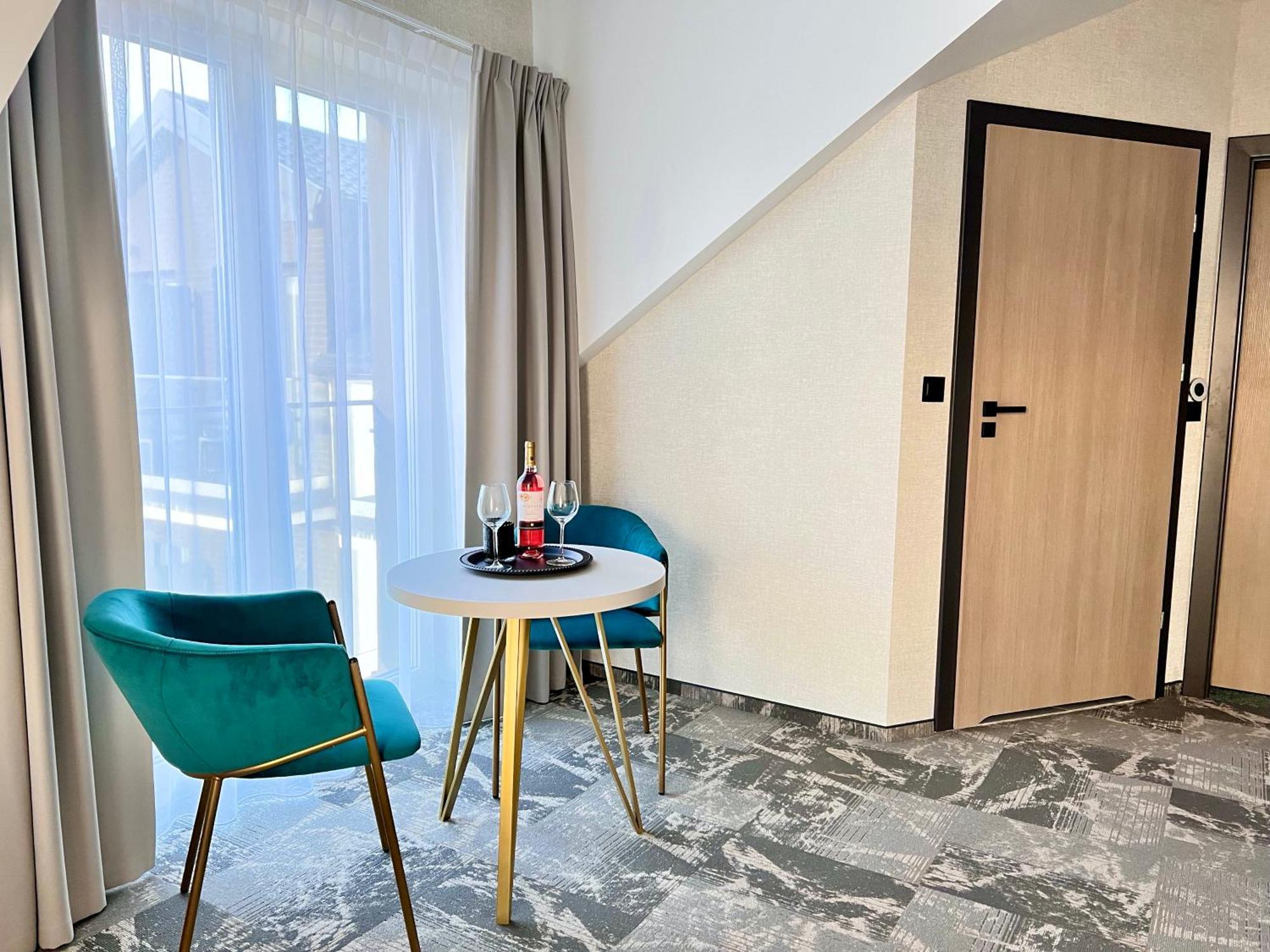 Silver Baltic Aparthotel Kolobrzeg Ngoại thất bức ảnh