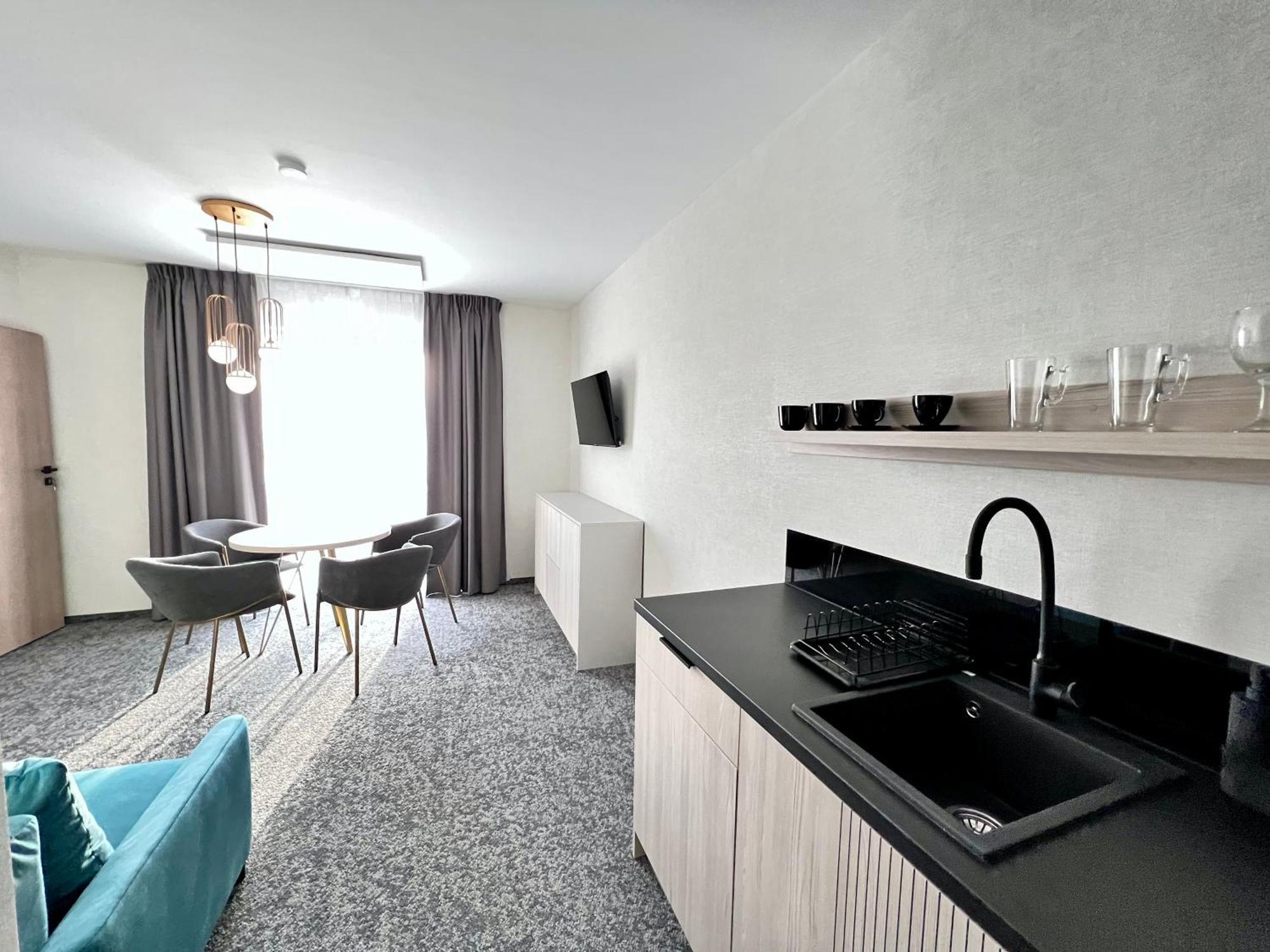 Silver Baltic Aparthotel Kolobrzeg Ngoại thất bức ảnh