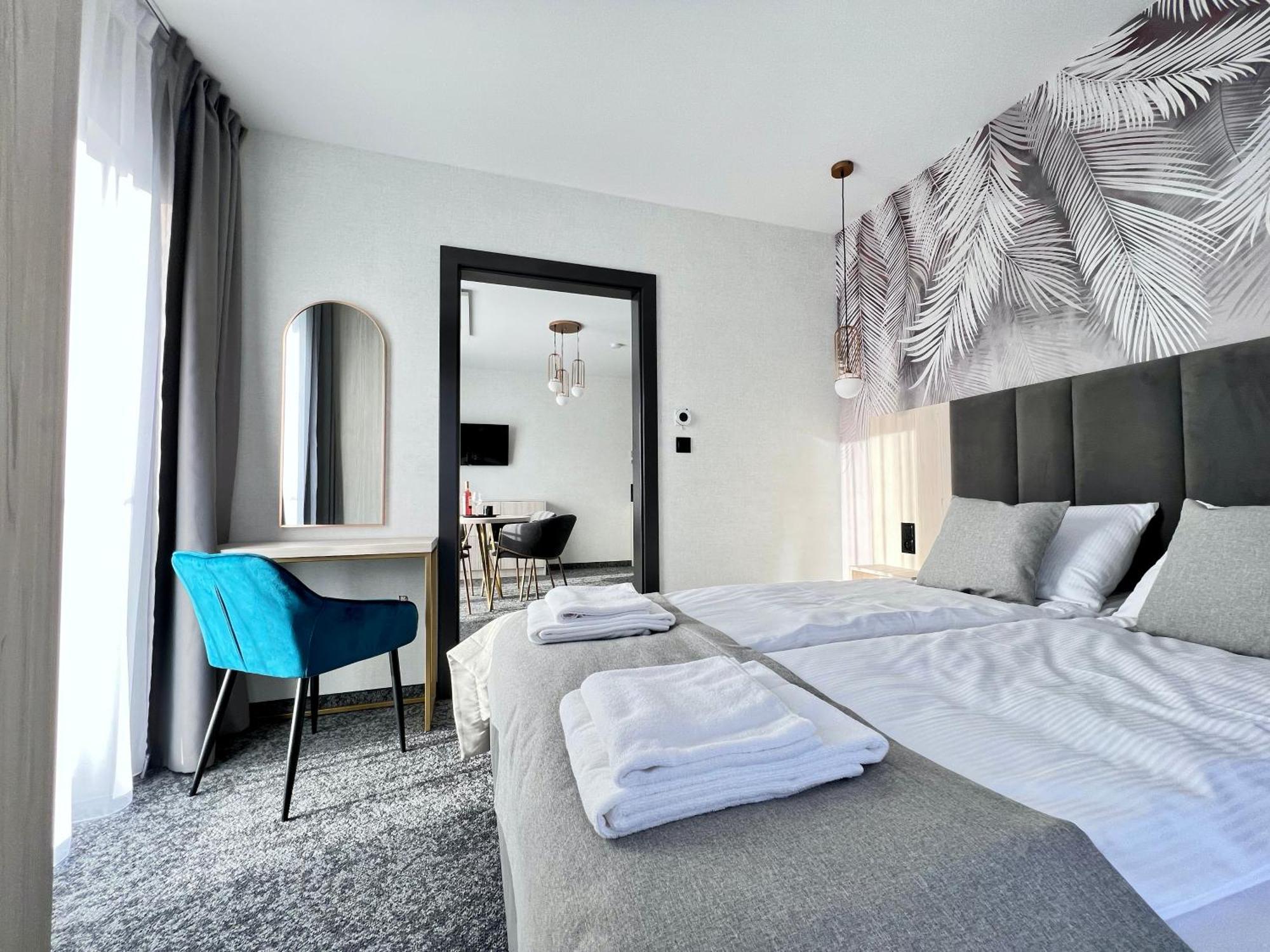 Silver Baltic Aparthotel Kolobrzeg Ngoại thất bức ảnh